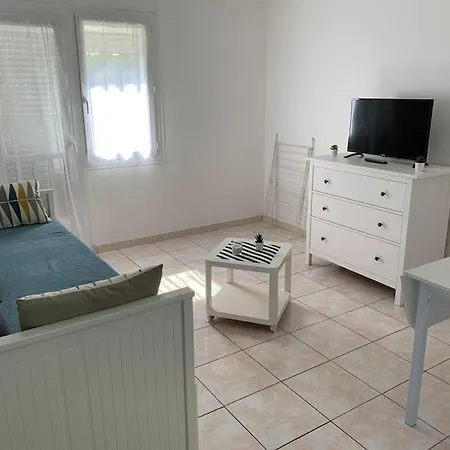 Διαμέρισμα Au Calme A 400 M De La