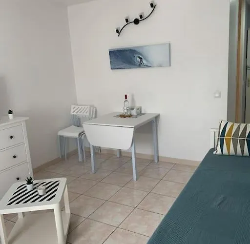 Au Calme A 400 M De La